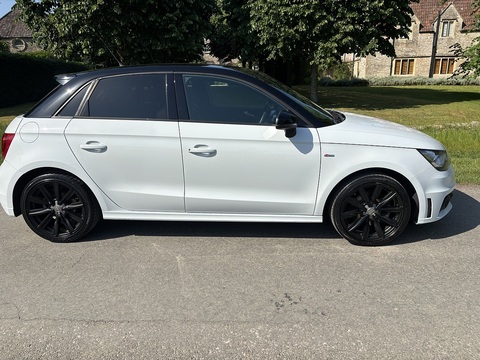 1.6 TDI S line Style Edition Sportback 5dr Diesel Manual Euro 5 (s/s) (105 ps)