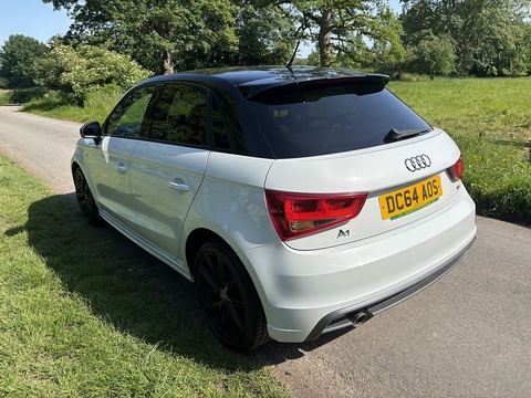 1.6 TDI S line Style Edition Sportback 5dr Diesel Manual Euro 5 (s/s) (105 ps)