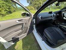 Audi A1 TDI S line Style Edition