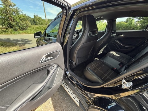 Gla 250 4Matic Sport 2.0 5dr Estate Automatic Petrol