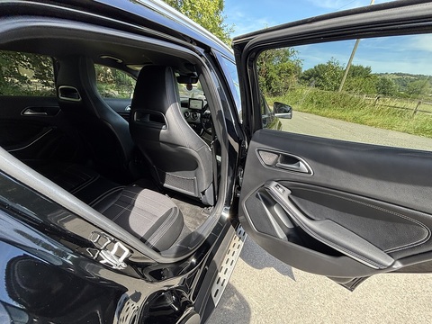 Gla 250 4Matic Sport 2.0 5dr Estate Automatic Petrol
