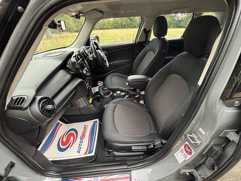 Cooper 1.5 5dr Hatchback Automatic Petrol