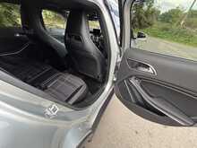 Mercedes-Benz Gla-Class Gla250 4Matic Sport