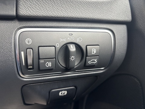 T5 Se 2.0 5dr Estate Automatic Petrol