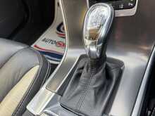 Volvo Xc60 T5 R-Design