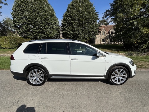 Alltrack Tsi 4Motion Dsg 1.8 5dr Estate Semi Auto Petrol