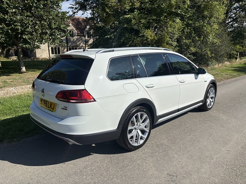 Alltrack Tsi 4Motion Dsg 1.8 5dr Estate Semi Auto Petrol