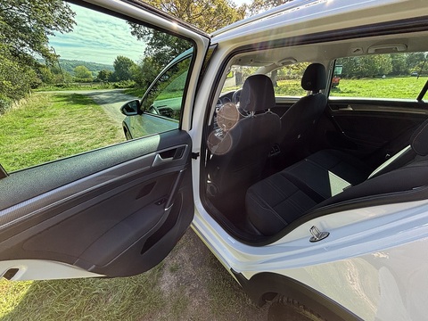 Alltrack Tsi 4Motion Dsg 1.8 5dr Estate Semi Auto Petrol