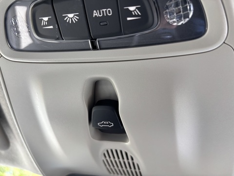 T4 Inscription Awd 2.0 5dr Estate Automatic Petrol