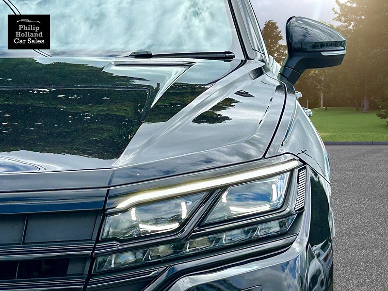Volkswagen Touareg TDI V6 Black Edition - U10001
