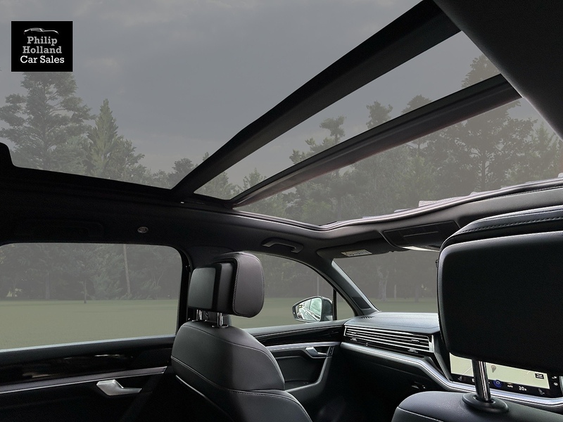 Volkswagen Touareg TDI V6 Black Edition - U10001
