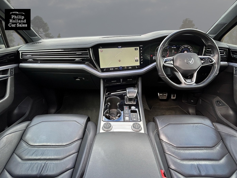Volkswagen Touareg TDI V6 Black Edition - U10001