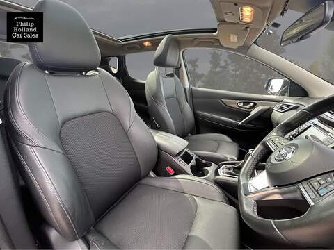 Nissan Qashqai DIG-T Tekna - U10002