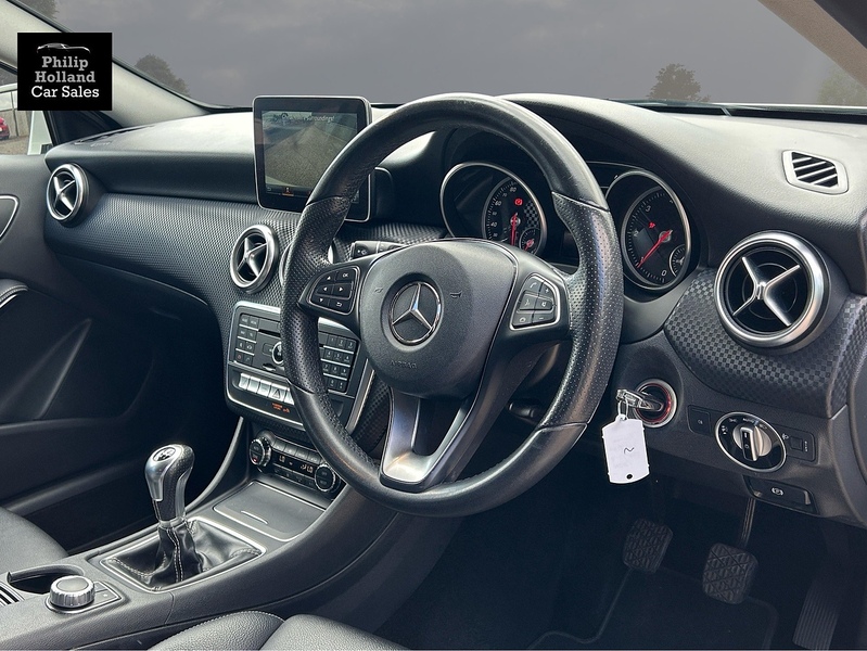 Mercedes-Benz A Class A180d Sport - U10003