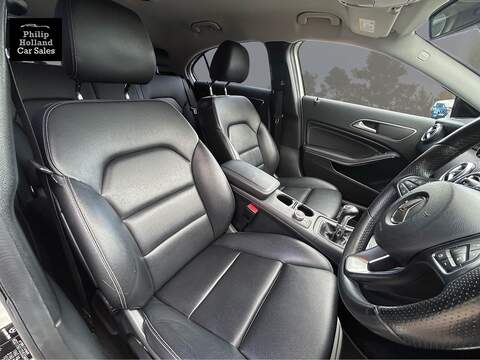 Mercedes-Benz A Class A180d Sport - U10003