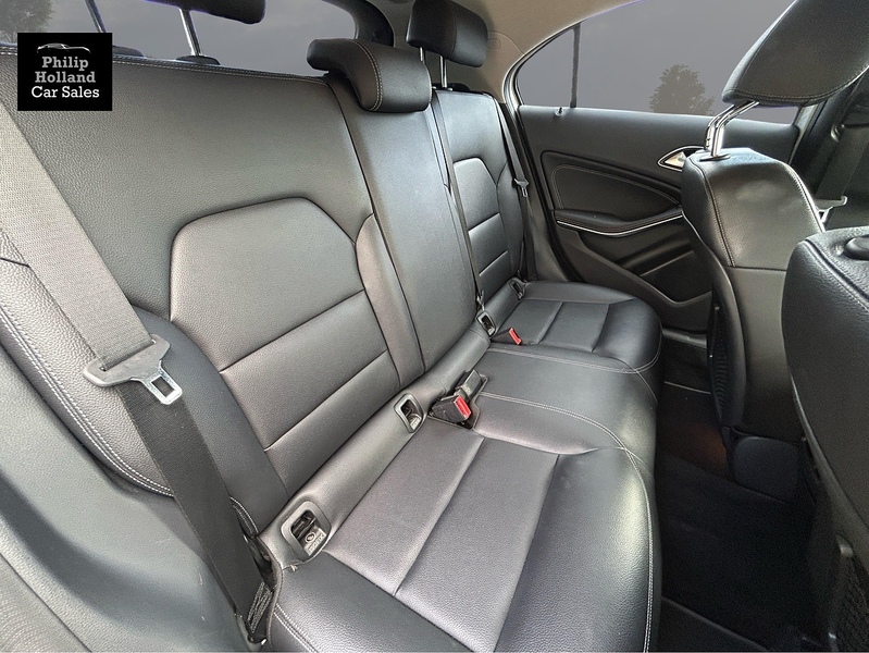 Mercedes-Benz A Class A180d Sport - U10003