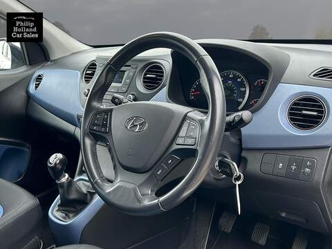 Hyundai i10 Premium - U10006