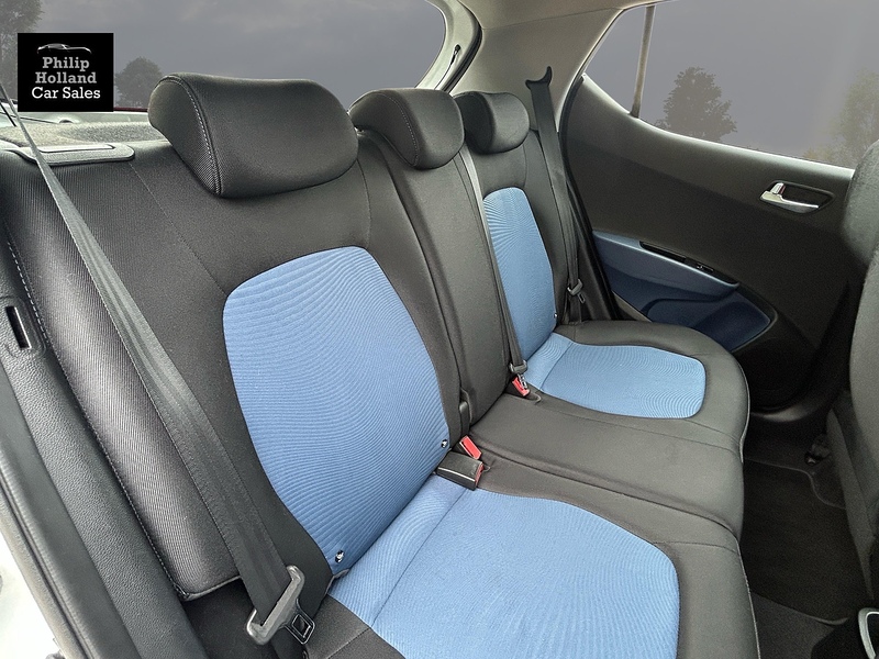 Hyundai i10 Premium - U10006