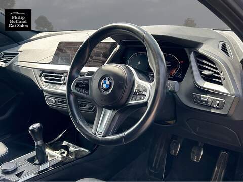 BMW 1 Series 116d M Sport - U10007