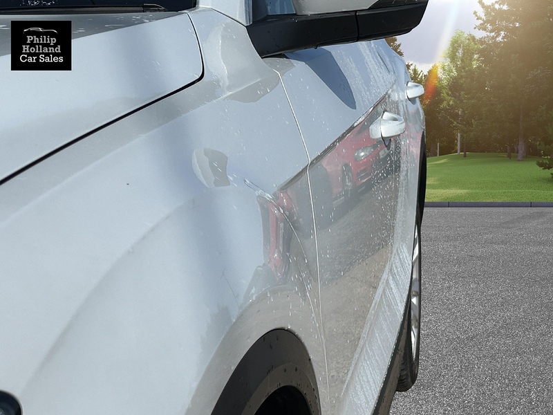 Volkswagen T-Roc TDI SE - U10014