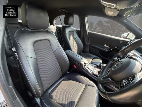 Mercedes-Benz A Class A180d SE - U10016