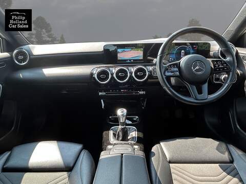 Mercedes-Benz A Class A180d SE - U10016