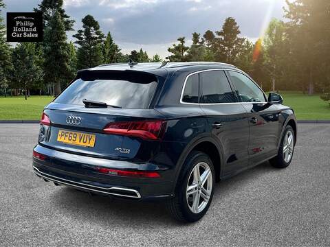 Audi Q5 TDI S line - U10017