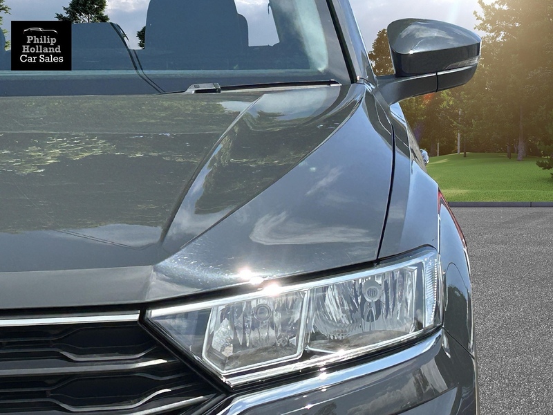 Volkswagen T-Roc TDI SE - U10019
