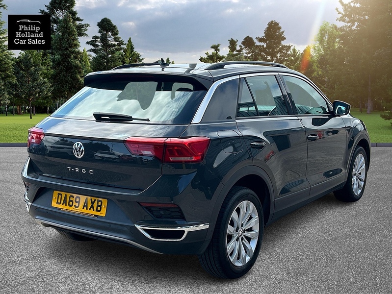 Volkswagen T-Roc TDI SE - U10019