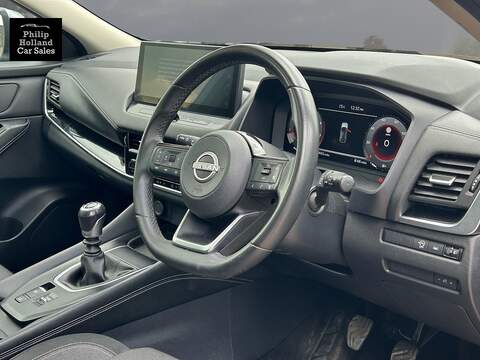 Nissan Qashqai DIG-T MHEV N-Connecta - U10021