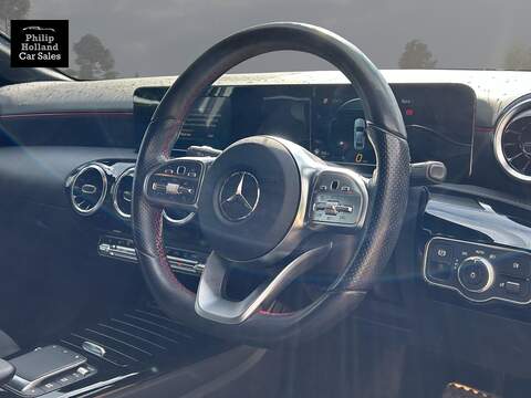 Mercedes-Benz A Class A220d AMG Line - U10025