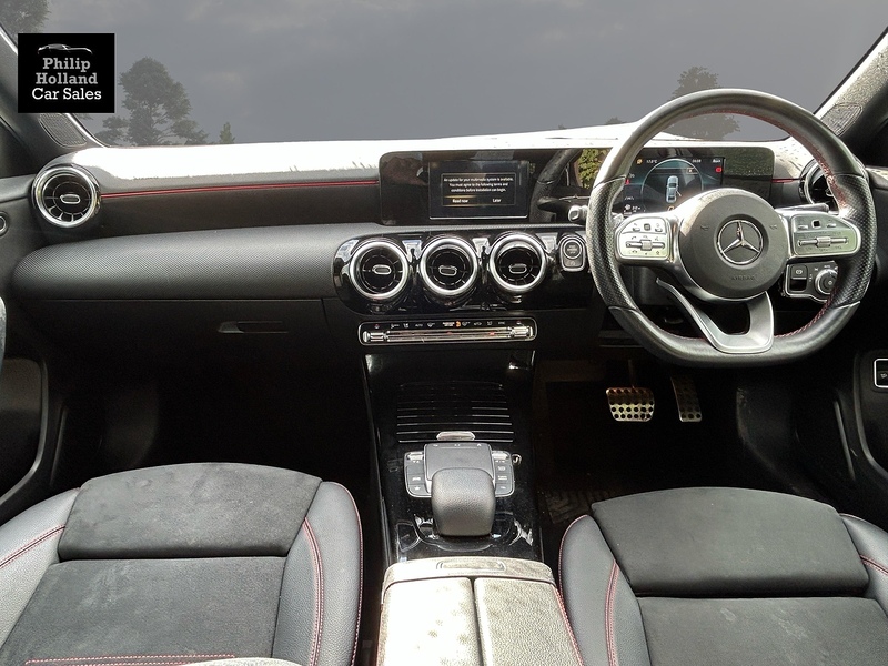 Mercedes-Benz A Class A220d AMG Line - U10025