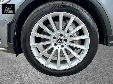 Mercedes-Benz GLC GLC220d AMG Line - U10026
