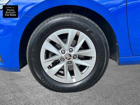 Skoda Fabia MPI SE Comfort - U10027