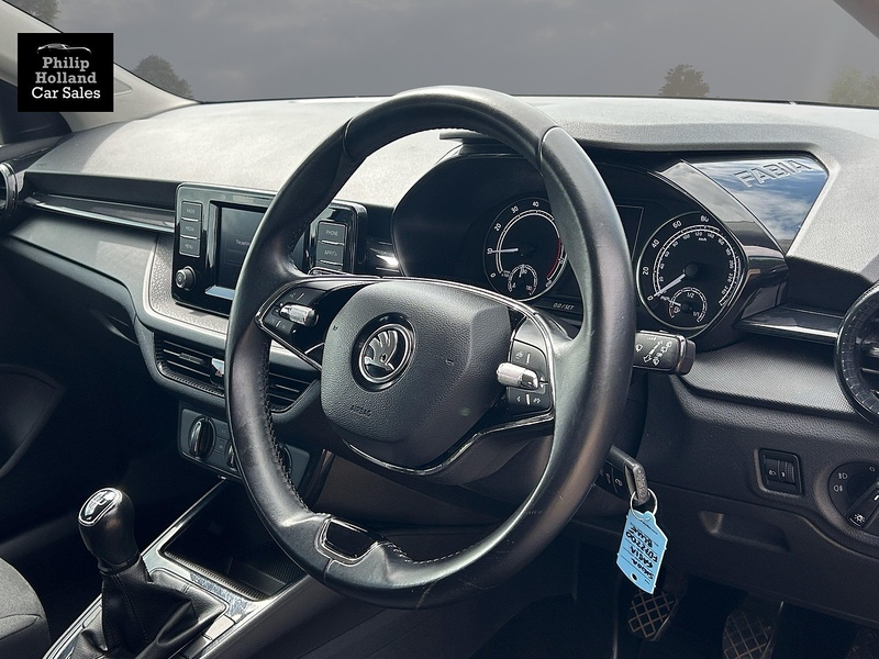 Skoda Fabia MPI SE Comfort - U10027