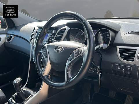Hyundai i30 CRDi Blue Drive SE - U10037