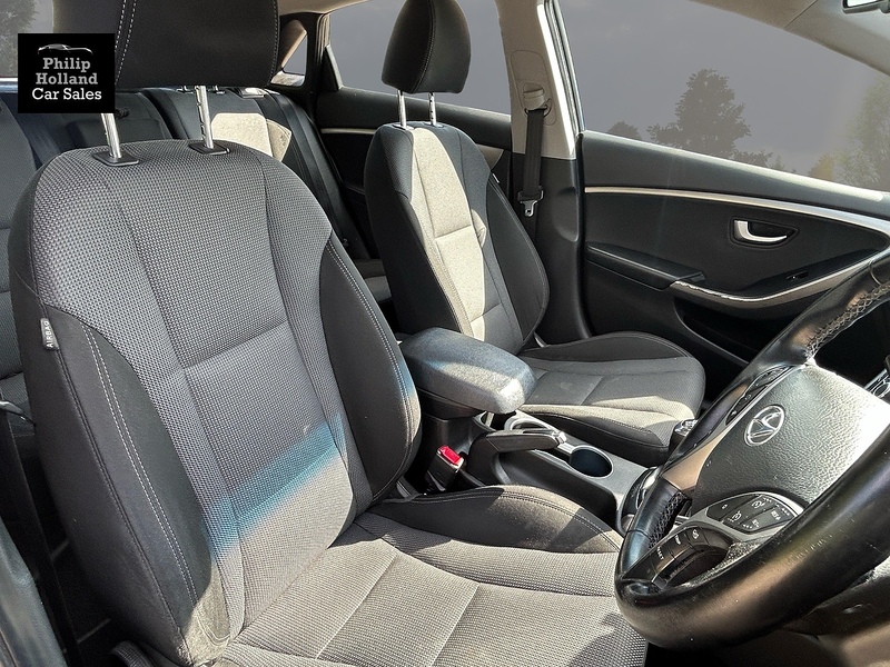 Hyundai i30 CRDi Blue Drive SE - U10037