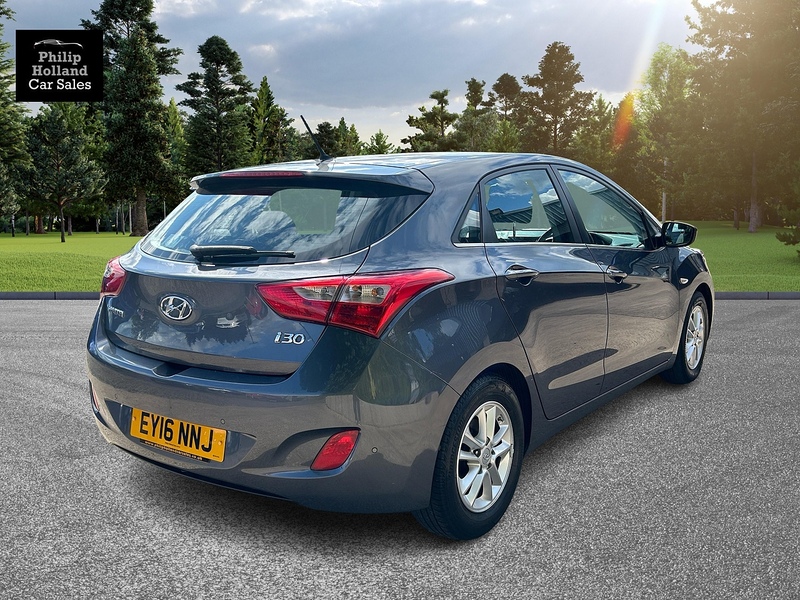 Hyundai i30 CRDi Blue Drive SE - U10037