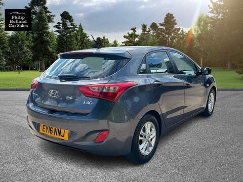 Hyundai i30 CRDi Blue Drive SE - U10037