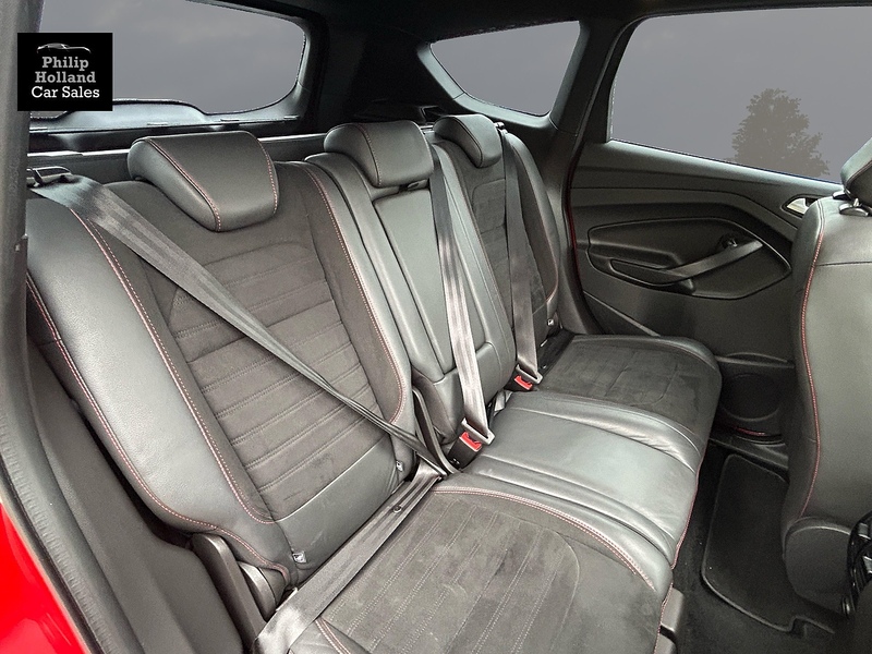 Ford Kuga T EcoBoost ST-Line X - U10041