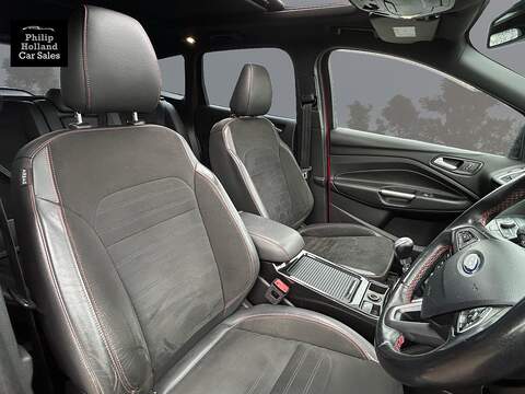 Ford Kuga T EcoBoost ST-Line X - U10041