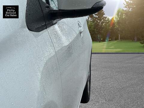 Toyota Yaris Dual VVT-i Icon - U10046