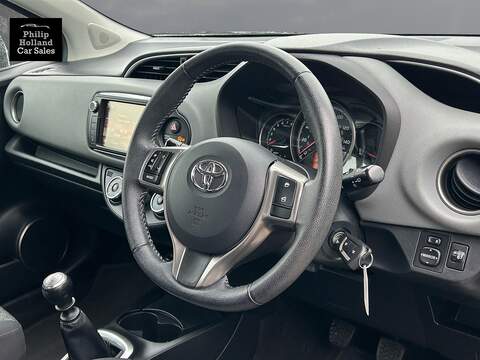 Toyota Yaris Dual VVT-i Icon - U10046