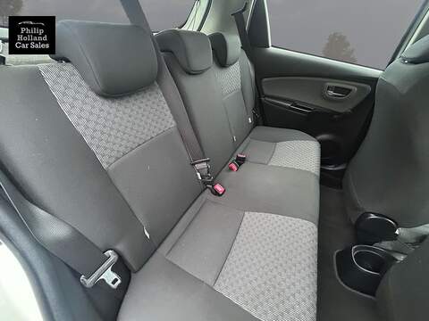 Toyota Yaris Dual VVT-i Icon - U10046
