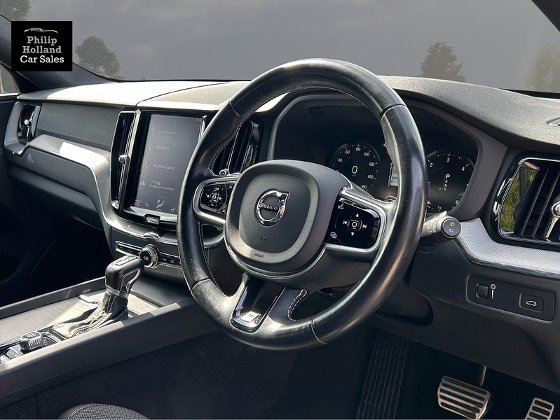 Volvo XC60 D4 R-Design - U10048