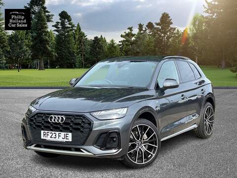 Audi Q5 2.0 D4 R-Design SUV 5dr Diesel Auto Euro 6 (s/s) (190 ps)