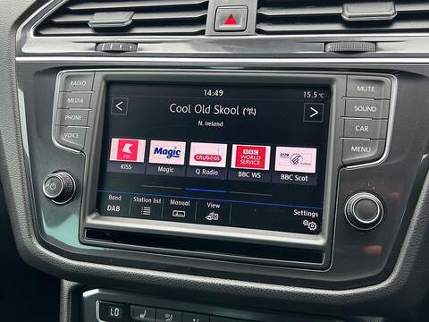 Volkswagen Tiguan TDI BlueMotion Tech SE - U10058