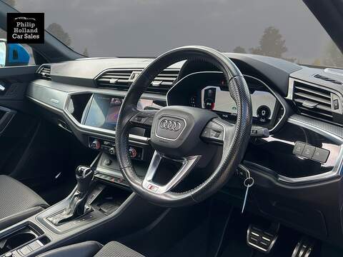 Audi Q3 TDI S line - U10069