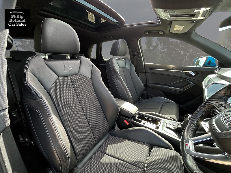Audi Q3 TDI S line - U10069