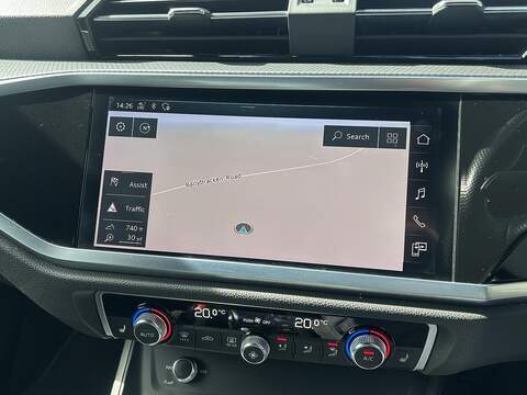 Audi Q3 TDI S line - U10069